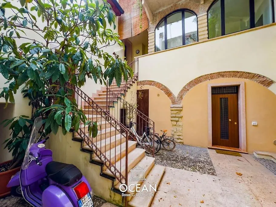 Apartment Veronetta House Oceangroup